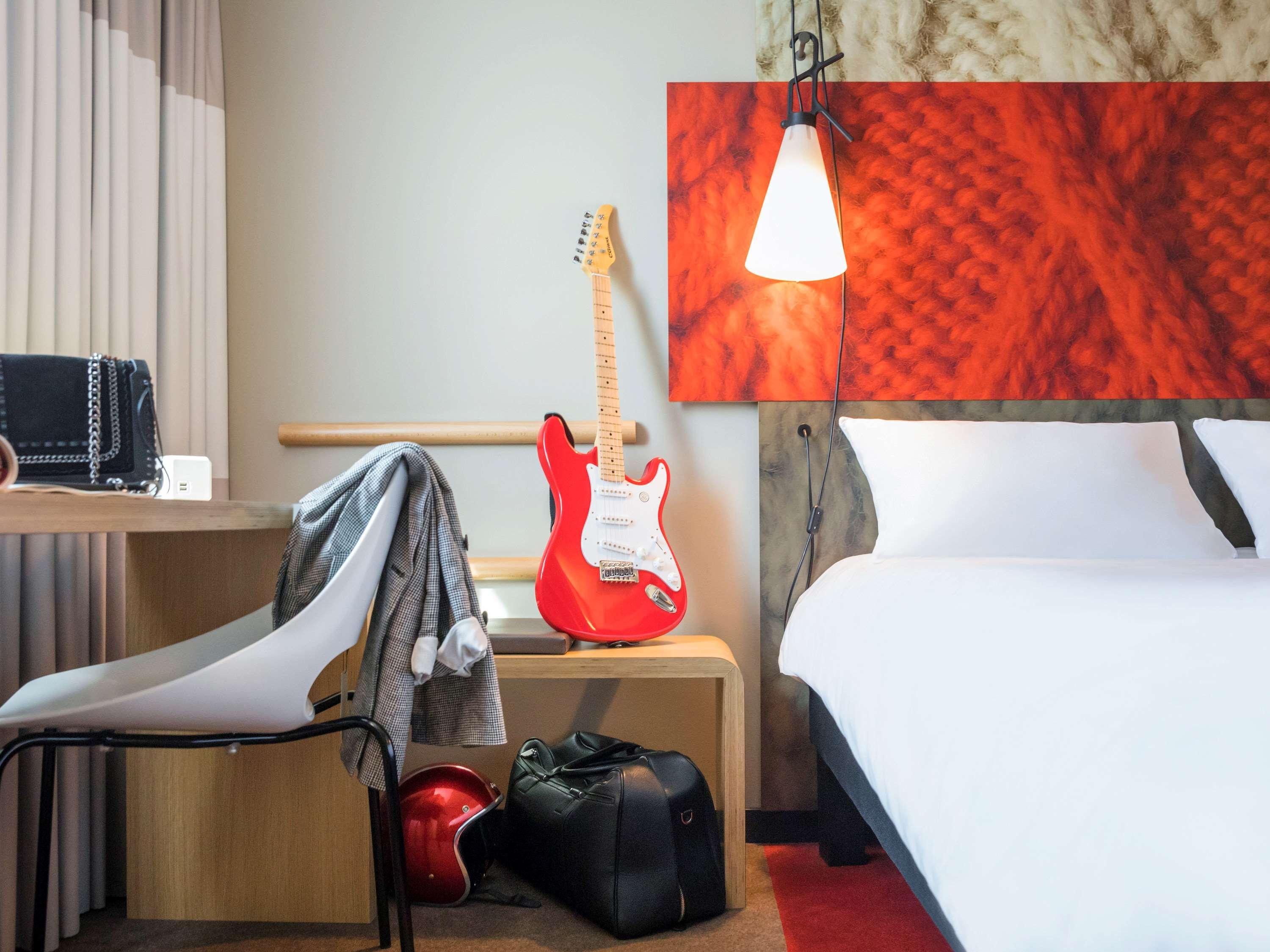 Ibis Saint Quentin En Yvelines - Velodrome Hotel Montigny-le-Bretonneux Exterior photo