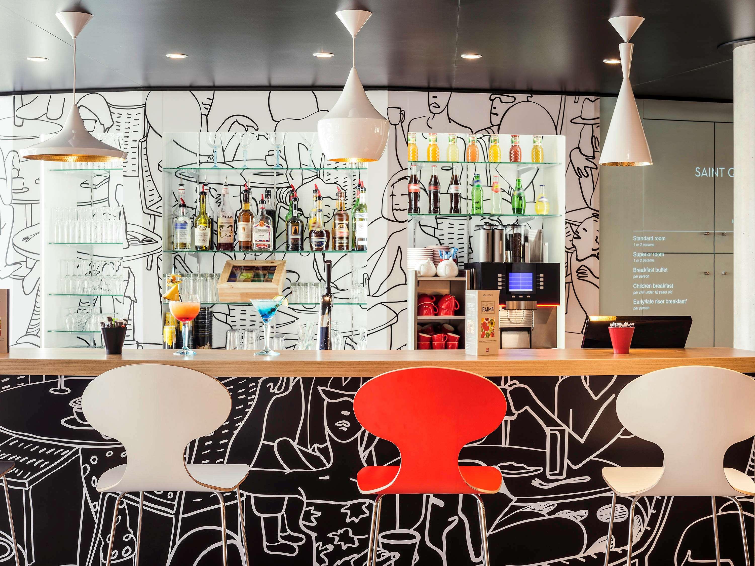 Ibis Saint Quentin En Yvelines - Velodrome Hotel Montigny-le-Bretonneux Exterior photo