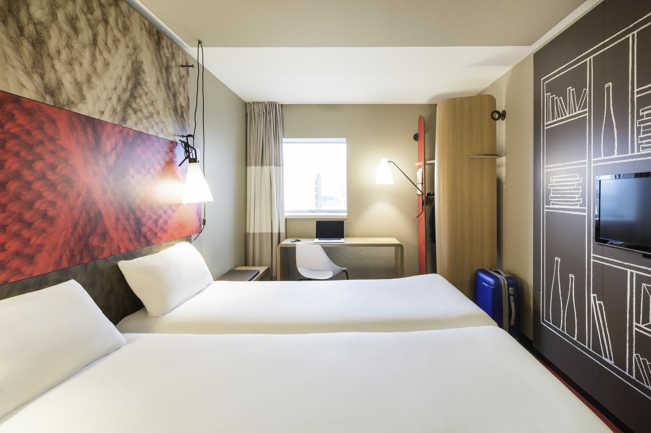 Ibis Saint Quentin En Yvelines - Velodrome Hotel Montigny-le-Bretonneux Exterior photo
