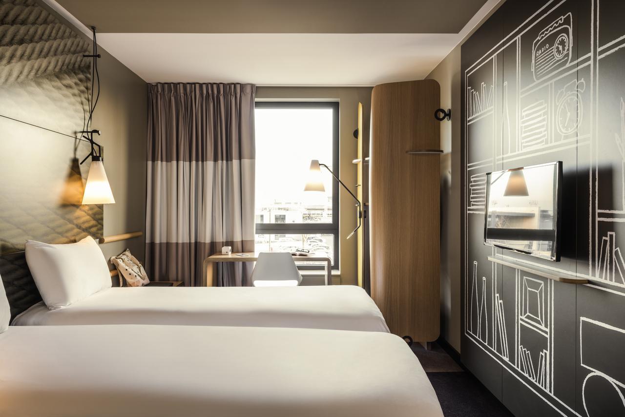 Ibis Saint Quentin En Yvelines - Velodrome Hotel Montigny-le-Bretonneux Exterior photo