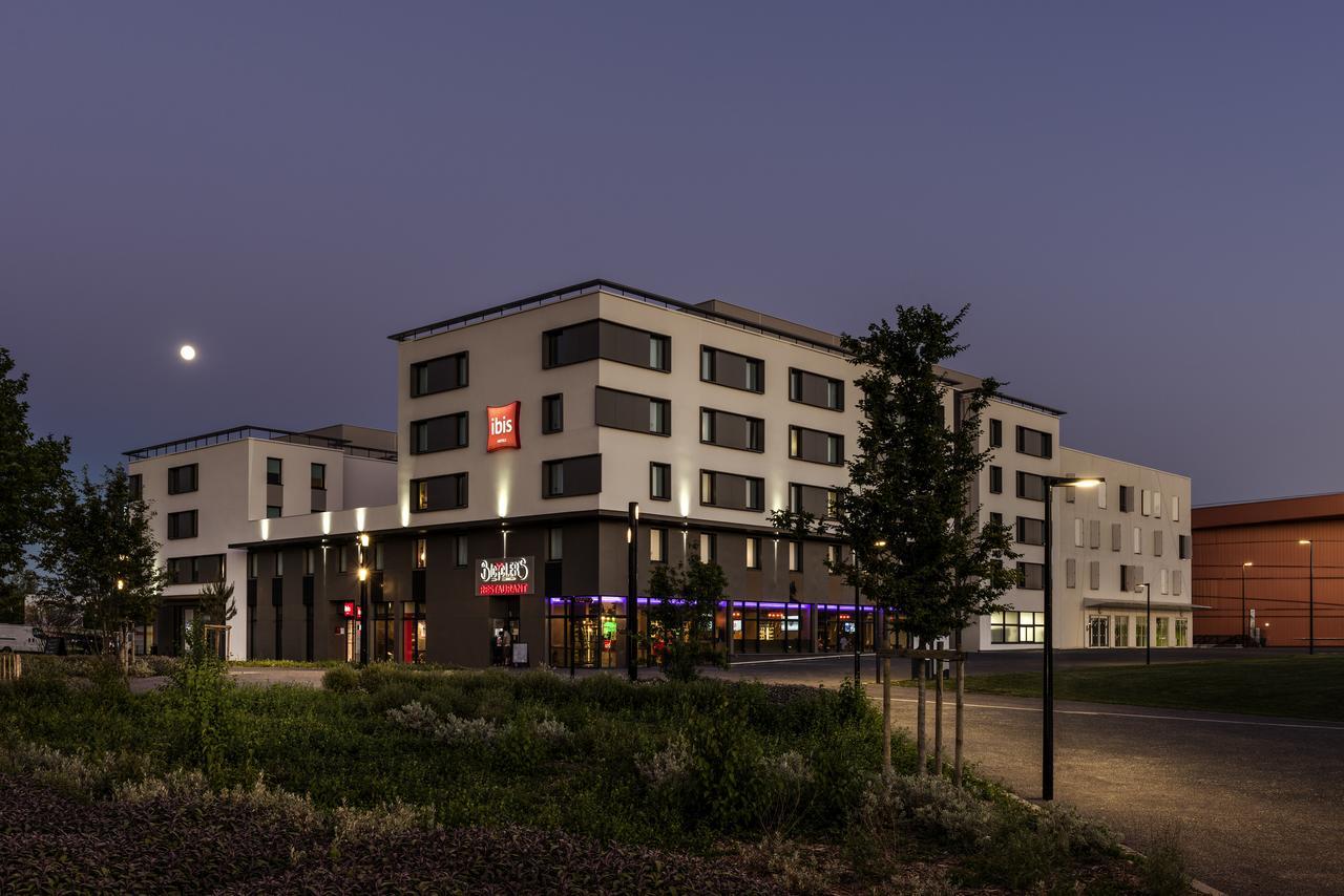 Ibis Saint Quentin En Yvelines - Velodrome Hotel Montigny-le-Bretonneux Exterior photo