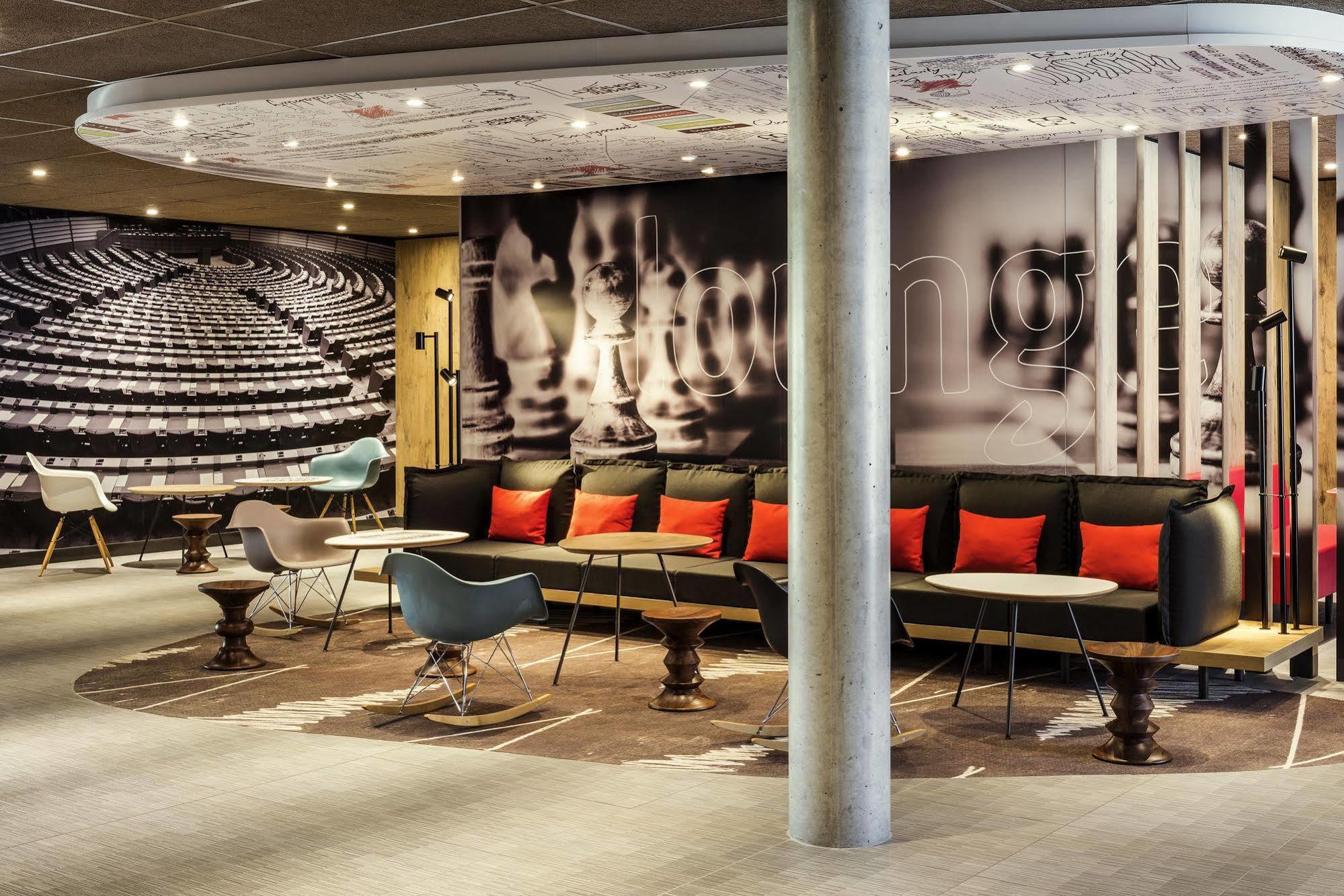Ibis Saint Quentin En Yvelines - Velodrome Hotel Montigny-le-Bretonneux Exterior photo